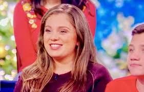 Misconceptions about millennials abound, especially the age range of its members. Eine 17 Jahrige In Florida Zieht Ihre Funf Geschwister Gross Nachdem Beide Eltern An Krebs Gestorben Sind