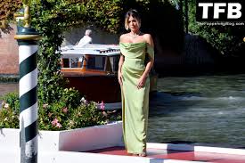 Leonakrobova Nude - Steamy Adult Photos