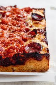Detroit Style Pizza Is Crunchy Golden Gooey With Melted Mozzarella And Easier To Make Than You Th Pizza Recipes Homemade Recipes Food