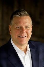 Larry Kidd's Instagram, Twitter & Facebook