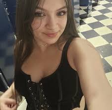 Who to meet up with at Sullivan King concert at Red Rocks?