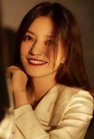 Vicki Zhao's Rarely Seen 15-Yr-Old Daughter Is A Beauty Like Her Mum