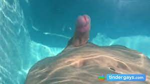 Pool piss: Hands free cumshot swimming pool - ThisVid.com