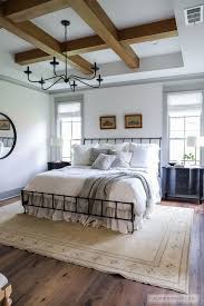 11 Best Bedrooms By Joanna Gaines Here Are The Top Ten Bedroom Designs And Renovations Don Joanna Gaines Bedroom Farmhouse Master Bedroom Contemporary Bedroom