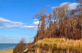 30 Secret Spots To Explore On Li Long Island Attractions Long Island Ny Montauk Lighthouse