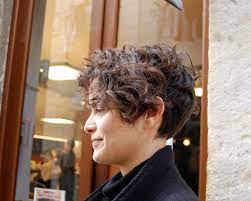 Curly hairstyles long front short back articles and pictures curly hairstyles long front short back those who have naturally curly locks often see it as a desirable attribute while curly hairstyles can look adorable they also tend to pose. Important Inspiration 28 Hairstyles Long Front Short Back Curly