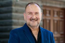 Local News: “Boy from the 'burbs”: Mark Scott joins Melbourne council team 