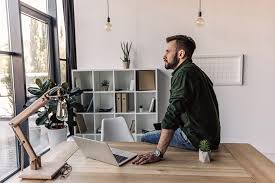 A career objective is the first few lines of your resume which talk about you, your skillset and type of career you are planning to build.career objective. Career Objectives How To Discuss Them With A New Employer Freesumes