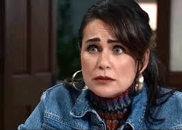 Penny Hendricks's Instagram, Twitter & Facebook