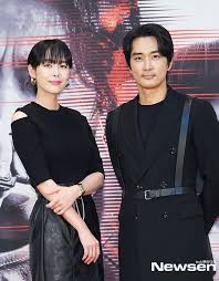 Sonnet, 1993년 9월 15일 ~ )은 대한민국의 여성 가수(보컬리스트)이다. Ih Bayndjy2ym