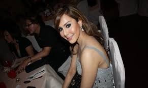 Dapatkan berita terkini mengenai zahida+zarik+khan dan cari tajuk utama berita terkini mengenai zahida+zarik+khan dari astro awani. Zahida Rafik Bakal Kahwin Ahli Perniagaan Tahun Depan