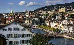 Entro en la confederación suiza en 1351. Zurich Asi Es La Ciudad Mas Cara Del Mundo Y Donde Mejor Se Vive Europa