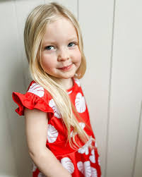 Comment “BONE” for that lacey link 🔗☠️🖤 Obsessed with this stunning  eyelash lace teddy from @mentionables 💕✨ The bell sleeves and intricate  black lace add the perfect mix of elegance and edge.