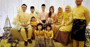 Fra wikipedia, den gratis encyklopædi. Zairil Dyana Bertunang Metrotv