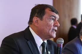 Ex-ministro da Defesa se desculpa por bronca em advogado durante depoimento