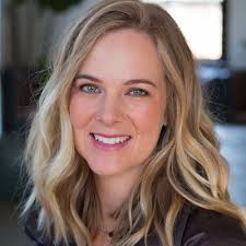 Allison Macrae's Instagram, Twitter & Facebook