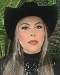 KAREN VALE (@karenhmvale) • Instagram photos and videos