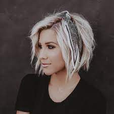 Bob Frisur Styling Tipps Looks Zum Nachstylen Glamour Bob Frisur Bob Frisuren Stylen Kurze Bob Frisuren Stylen