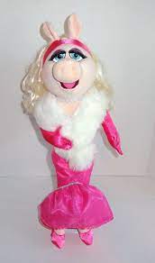 Disney Store Exclusive Miss Piggy Plush 19 Doll Pink Muppets Most Wanted P53 Disney Stuffed Animals Muppets Most Wanted Animal Plush Toys