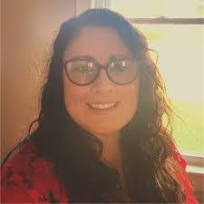 Robin Halpin's Instagram, Twitter & Facebook