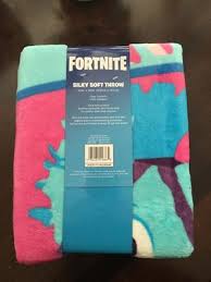 Mossy oak silk touch break up camo camouflage throw blanket 50x60 new. Fortnite 40 X 50 Silk Touch Throw Walmart Com Walmart Com