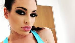 Christine Laforge's Instagram, Twitter & Facebook