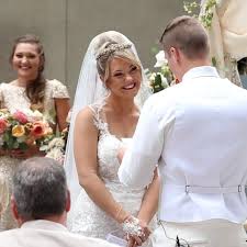 Autumn Leaves Video On Twitter Sara Sampaio Julianne Hough And Camila Alves Give Bridal Style On The Red Carpet Https T Co Zheockt5g2