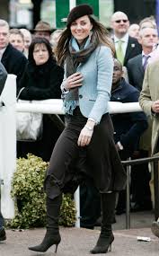 Kate middleton and prince william's wedding cake baker reveals awkward moment with the queen. Kate Middleton Pre Royal Duchess Style Photos 55 Best Young Kate Middleton Outfits