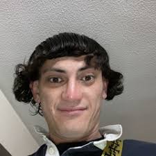 Listen to playlists featuring PREMIERE: Mariz