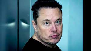 Wie Elon Musk die Plattform X nach seiner Übernahme verändert hat - und auch persönlich prägt | rbb24
