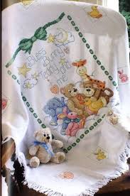 Realizza Una Copertina In Tela Aida In Pura Lana Per La Carrozzina O Il Lettino Personalizzata Con Un Bel Punto Croce Punto Croce Bambino Ricamo A Punto Croce