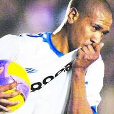 Nacional prioriza a Diego Vera