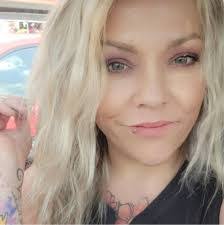 Tamela Brooks's Instagram, Twitter & Facebook