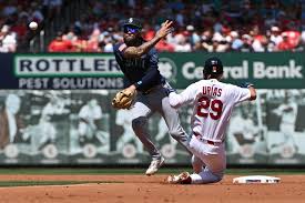 Mariners Sweep Cardinals After Rob Refsnyder's Clutch Home Run