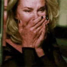 Alguém precisa de um aumento pra esse guarda-roupa : r/TheSummerITurnedPrett