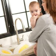 Puj tub baby product review. Blooming Bath Lotus Review Babybathtubhq Com