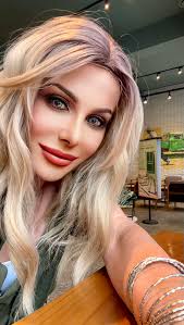 Abi said farewell to B18 this morning at Portobello parkrun, he has been  put in the safe hands of Angi Scho who will be heading back to Germany next  week! We can't