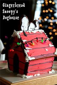 This christmas tag features snoopy's dog house decorated for the holiday season. Happy New Year With A Gingerbread Snoopy S Doghouse Denna S Ideas