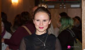 Elle est révélée au grand public. Lea Clermont Dion Partage Une Adorable Photo De Son Nouveau Ne