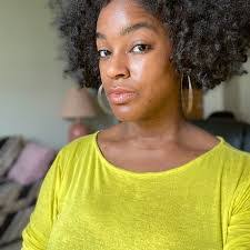 Kim Bandy's Instagram, Twitter & Facebook