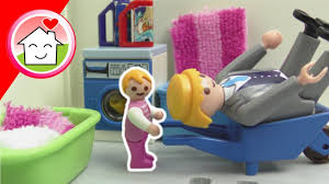 Playmobil ausmalbilder familie hauser playmobil mias erstes wort familie hauser. Playmobil Familie Hauser Mia Hilft Mama Familie Overbeck Geschichte Youtube