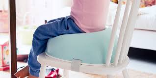 La plupart de nos coussins pour chaise sont réversibles, ce qui double leur durée de vie, et ils sont dotés d'attaches qui les maintiennent bien en place. Rehausseur De Chaise Comparatif Meilleurs Modeles 2019
