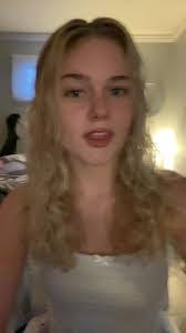 Ashlyn Townsend's Instagram, Twitter & Facebook