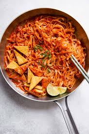 30 Minute Spicy Sambal Noodles With Pan Fried Tofu Recipe Pan Fried Tofu Fried Tofu Spicy Noodles