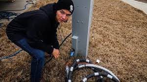 Keep the sewer hose elevated off the ground to avoid contact with ground snow. Diy Rv Water Hose Freeze Protection Youtube
