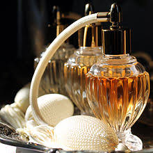 perfume ile ilgili görsel sonucu