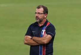 O fortaleza esporte clube comunica oficialmente a saída do treinador enderson moreira e sua comissão. Apos Empate Enderson Crava Sobre O Fortaleza O Que A Gente Mais Quer E Bola Na Rede Fortaleza Ge