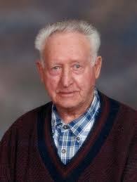 Bernie Munro's Instagram, Twitter & Facebook