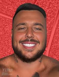 Gareth Kelly's Instagram, Twitter & Facebook