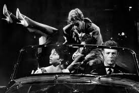 Sladkaya Zhizn 1960 Rezh Federiko Fellini Recenziya Na Sinemateke